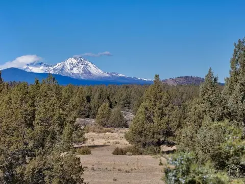 61525 Gosney Rd, Bend, OR 97702 photo 3