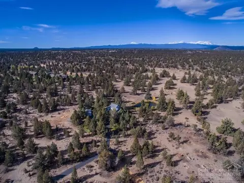 61525 Gosney Rd, Bend, OR 97702 photo 5