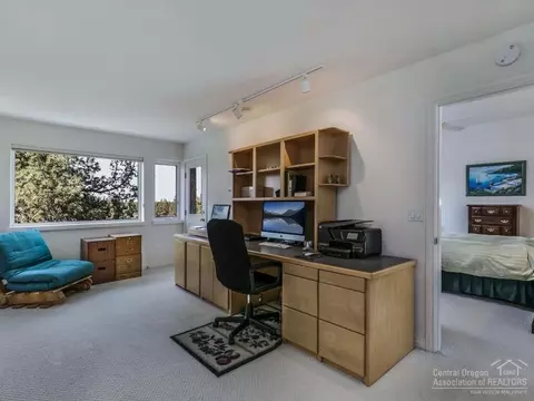 61525 Gosney Rd, Bend, OR 97702 photo 14