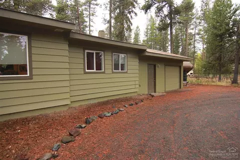 52805 Day Rd, La Pine, OR 97739 photo 3