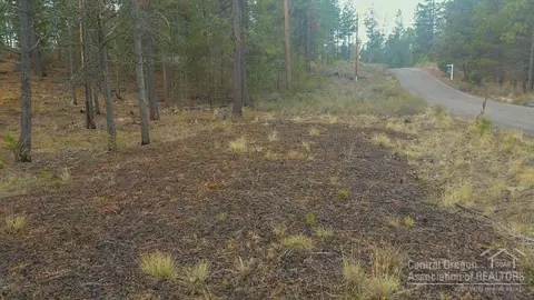 16408 Beaver Dr, Bend, OR 97707 photo 3