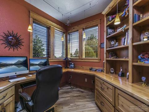 20200 Marsh Rd, Bend, OR 97703 photo 14