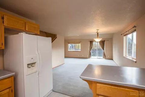 63255 Gallop Ct, Bend, OR 97701 photo 9