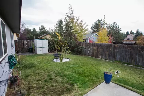 63255 Gallop Ct, Bend, OR 97701 photo 23
