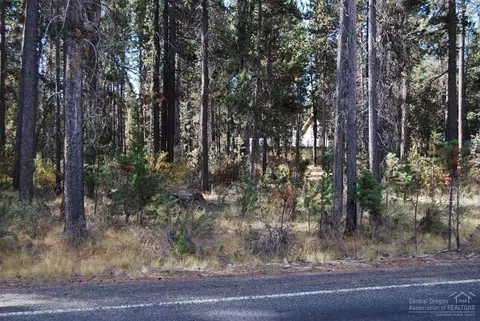 17205 Indio Rd, Bend, OR 97707 photo 1