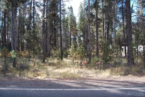 17205 Indio Rd, Bend, OR 97707 photo 4