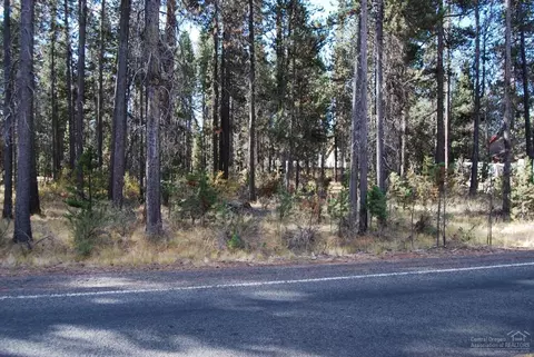 17205 Indio Rd, Bend, OR 97707 photo 3
