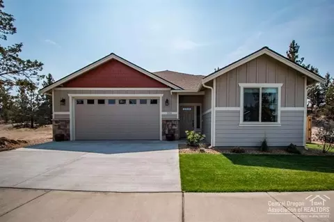 2251 NE Jackson Ave, Bend, OR 97701 photo 1