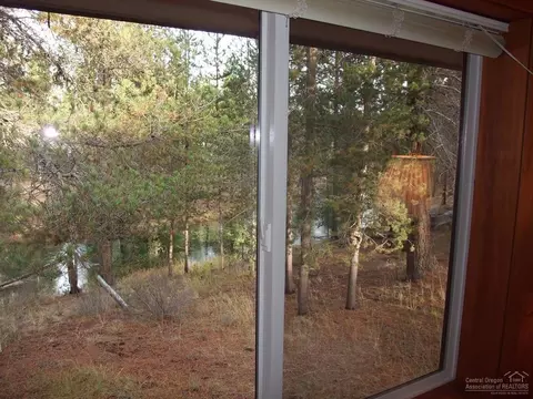 15044 River Loop Dr, Bend, OR 97707 photo 17