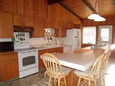 15044 River Loop Dr, Bend, OR 97707 photo 5