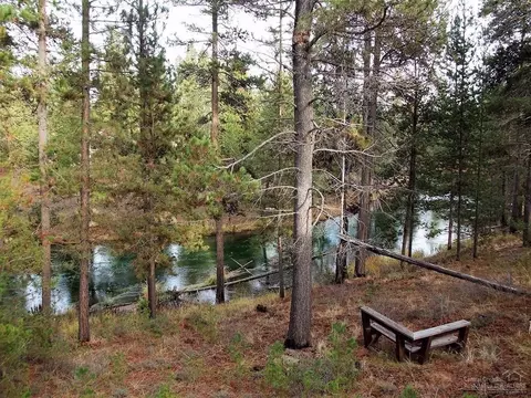 15044 River Loop Dr, Bend, OR 97707 photo 9