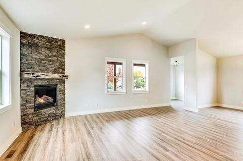 20027 Badger Rd, Bend, OR 97702 photo 3