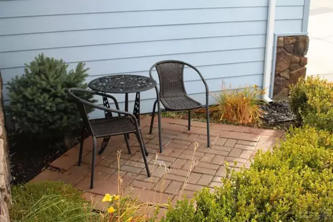 205 SE Soft Tail Dr, Bend, OR 97702 photo 3