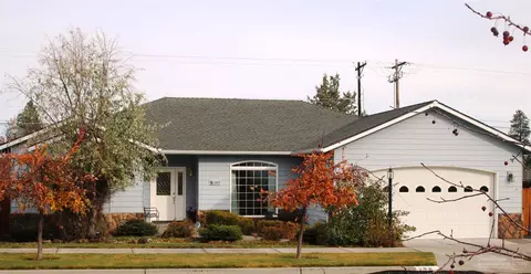 205 SE Soft Tail Dr, Bend, OR 97702 photo 1