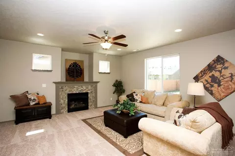 61808 Daly Estates Dr, Bend, OR 97702 photo 10