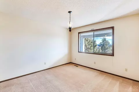 19300 Farview Dr, Bend, OR 97703 photo 15