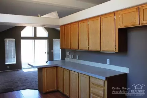 20860 Pony Ave, Bend, OR 97703 photo 5