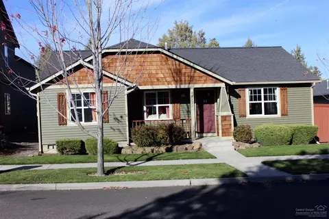 20626 Cherry Tree Ln, Bend, OR 97702 photo 1