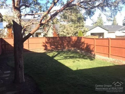 20626 Cherry Tree Ln, Bend, OR 97702 photo 9