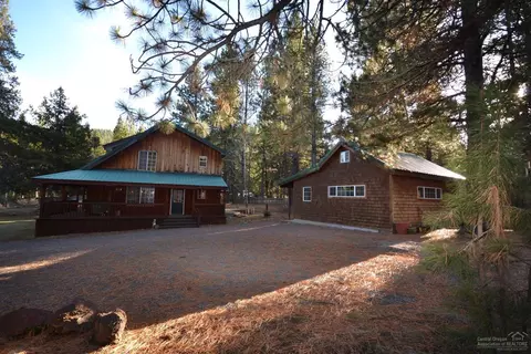 61535 Mill Rd, Bend, OR 97703 photo 2