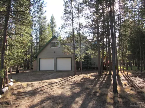 9011 Split Rail Rd, La Pine, OR 97739 photo 2