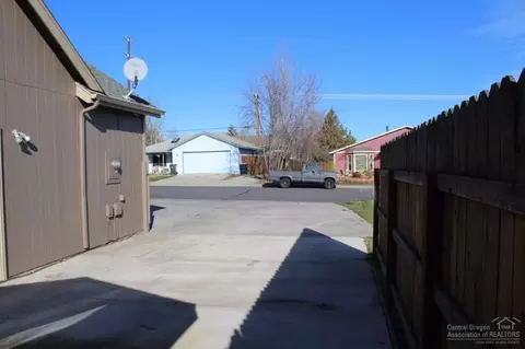 3101 NE Post Ave, Bend, OR 97701 photo 14