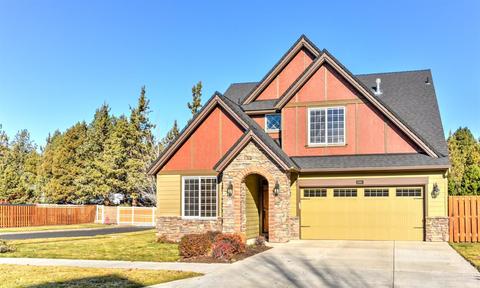 20564 Jacklight Ln, Bend, OR 97702 photo 2