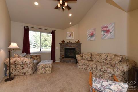 20564 Jacklight Ln, Bend, OR 97702 photo 11
