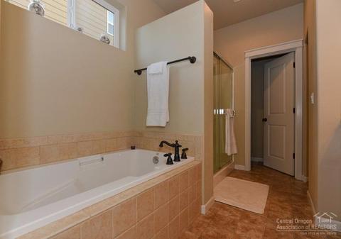 20564 Jacklight Ln, Bend, OR 97702 photo 14