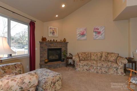 20564 Jacklight Ln, Bend, OR 97702 photo 10
