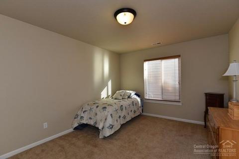 20564 Jacklight Ln, Bend, OR 97702 photo 17
