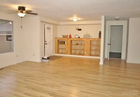 22940 Donna Ln, Bend, OR 97701 photo 8