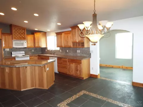 65640 Cline Falls Rd, Bend, OR 97703 photo 9