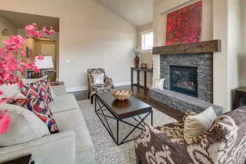 61101 SE Stari Most Loop, Bend, OR 97702 photo 6