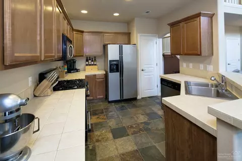 60902 Garrison Dr, Bend, OR 97702 photo 10