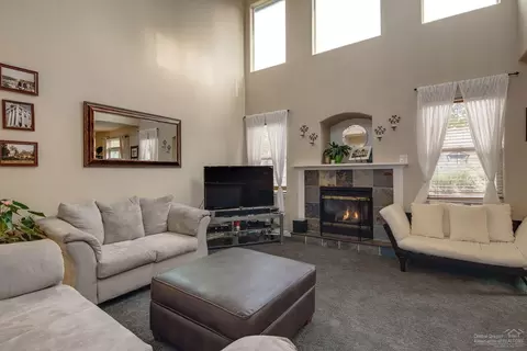 60902 Garrison Dr, Bend, OR 97702 photo 7