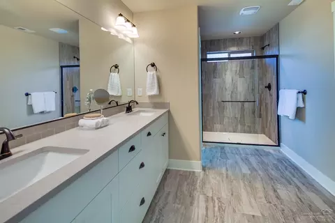 61105 SE Stari Most Loop, Bend, OR 97702 photo 11