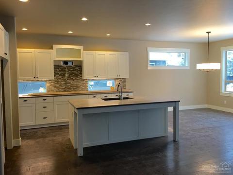 60498 Hedgewood Ln, Bend, OR 97702 photo 23