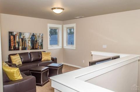 60527 Hedgewood Ln, Bend, OR 97702 photo 17