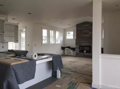 1702 NW Fields St, Bend, OR 97703 photo 8