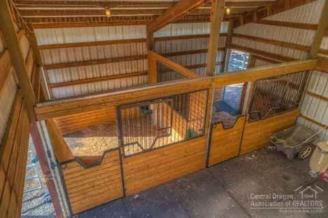 64446 Crosswinds Rd, Bend, OR 97703 photo 24