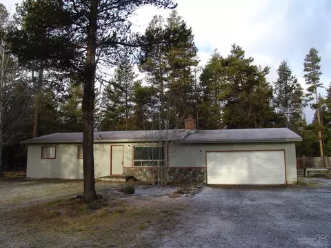 52355 Pine Forest Dr, La Pine, OR 97739 photo 2