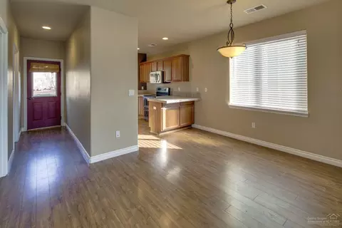 60906 Garrison Dr, Bend, OR 97702 photo 10