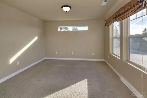 60906 Garrison Dr, Bend, OR 97702 photo 17