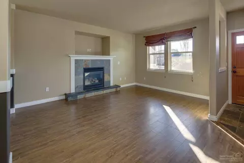 60906 Garrison Dr, Bend, OR 97702 photo 7