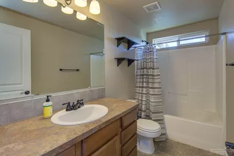 60906 Garrison Dr, Bend, OR 97702 photo 16