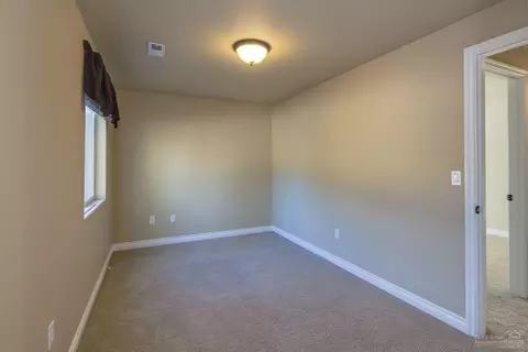 60906 Garrison Dr, Bend, OR 97702 photo 19