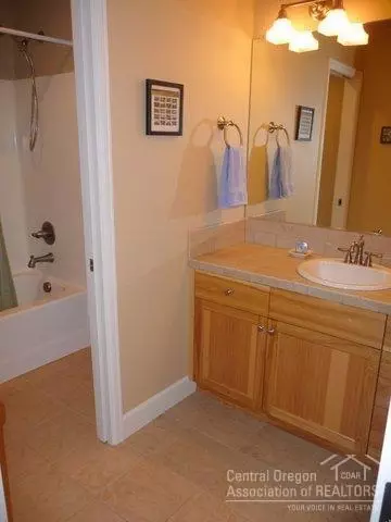 20457 Jacklight Ln, Bend, OR 97702 photo 12