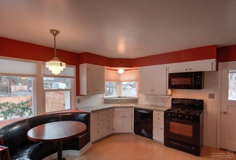 1609 NE 8th St, Bend, OR 97701 photo 9