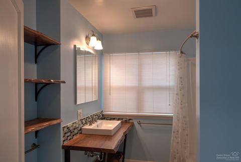 1609 NE 8th St, Bend, OR 97701 photo 13